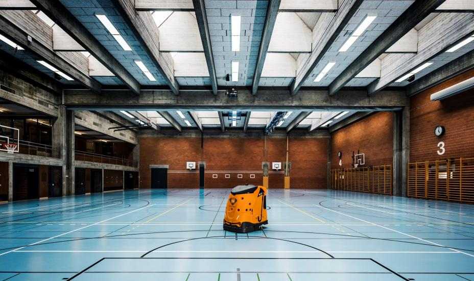 Swingobot_2000_Turnhalle_125